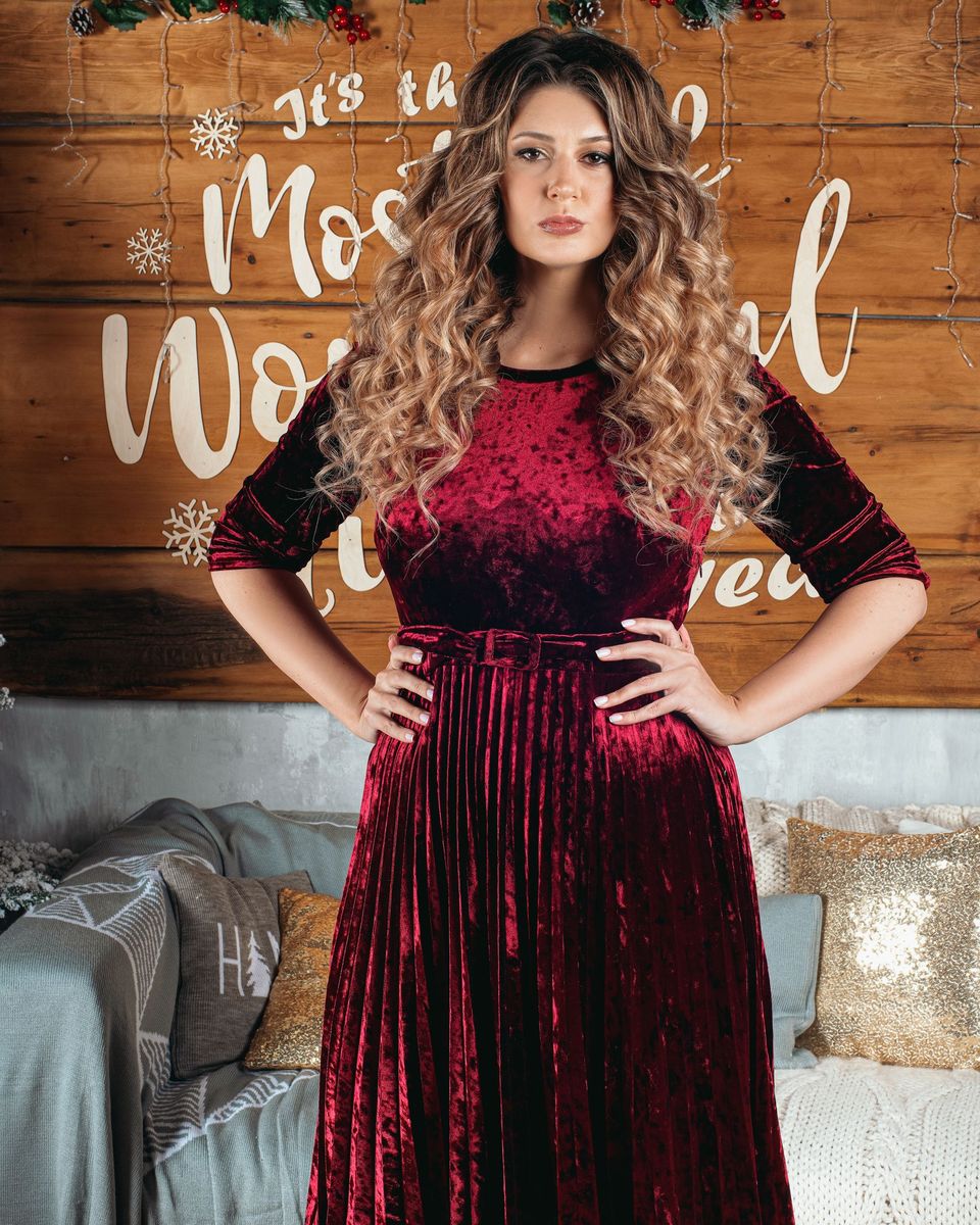 Style photo: a maroon dress similar in mood to the Memoriesea One-Shoulder High-Split Maxi